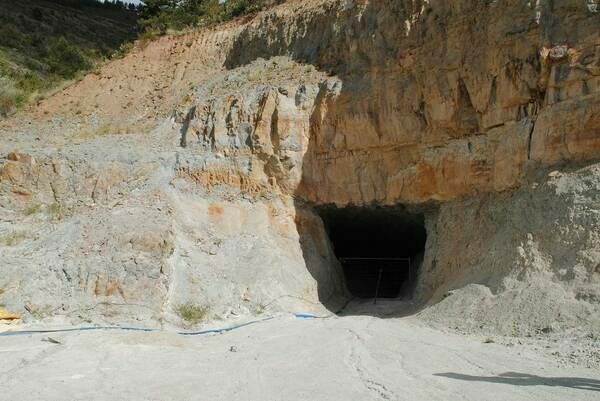 A view of part of the Ampliación a Victoria pyrite mine.